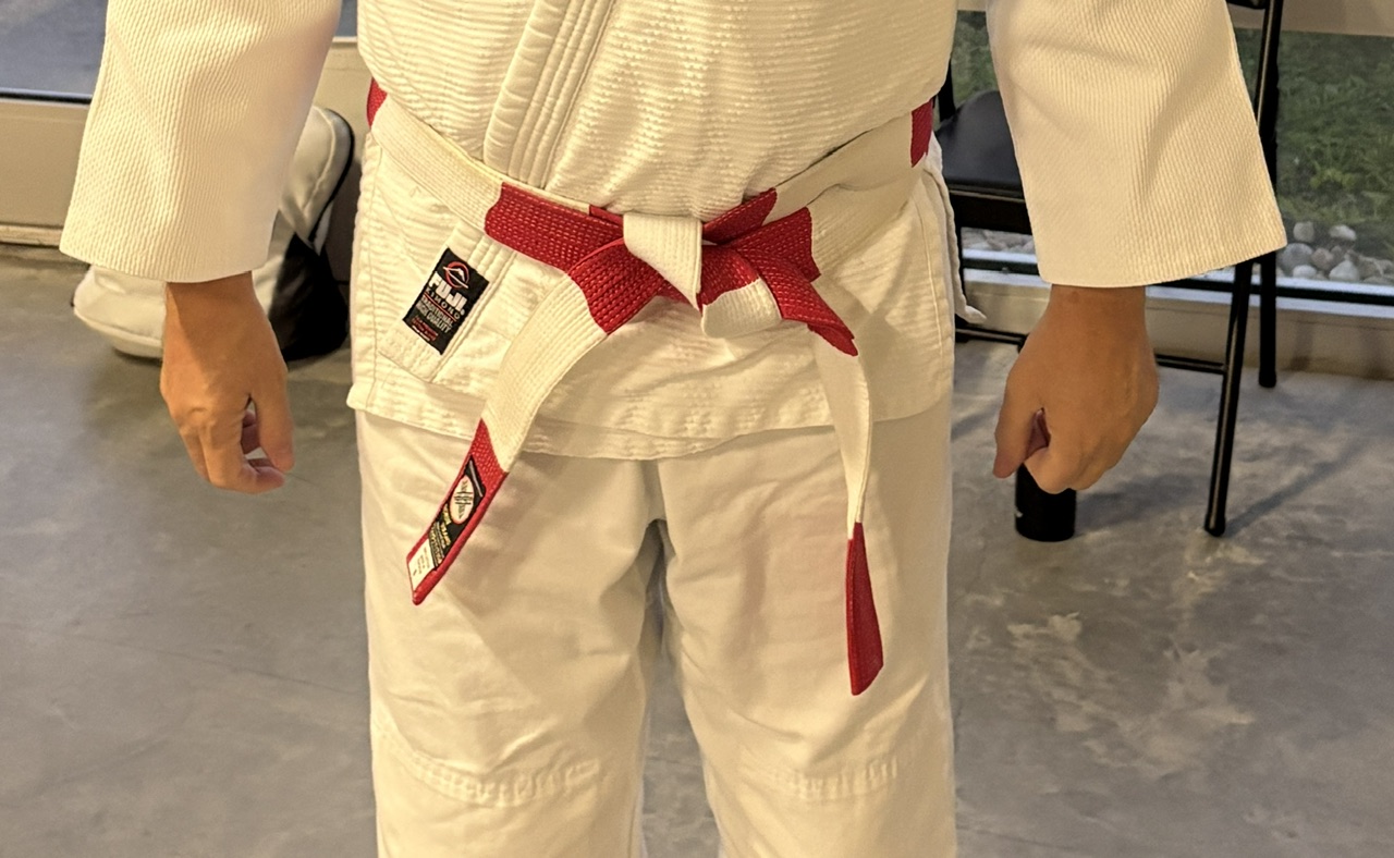 Judo belt tied properly.
